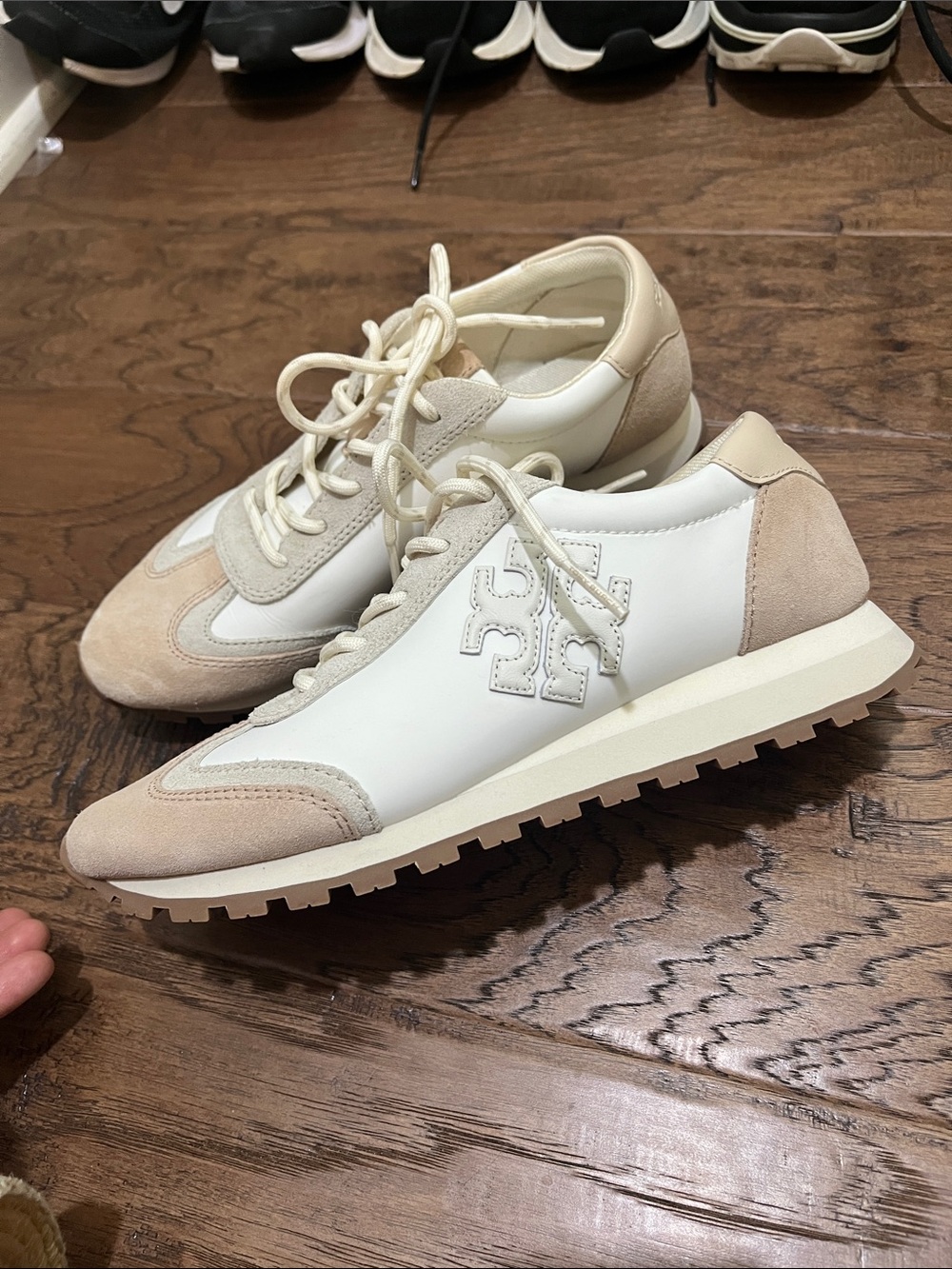 Tory Burch Cream and Beige Logo Trainer Sneakers - Picture 3 of 4